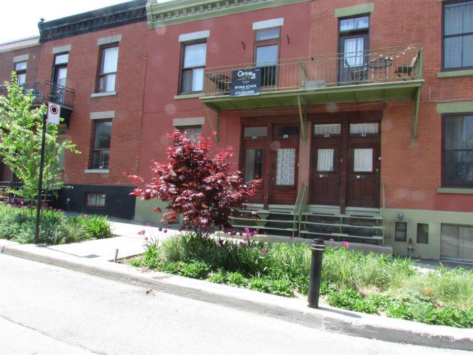 25-27 Rue Bagg, Montréal (Le Plateau-Mont-Royal), Quebec H2W 1J9, Canada