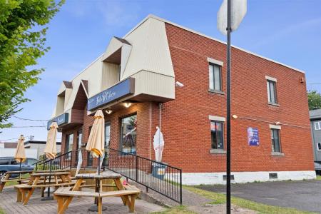 2055-2067  Boul. Édouard, Longueuil (Saint-Hubert), 퀘벡주 J4T 1Z8, 캐나다