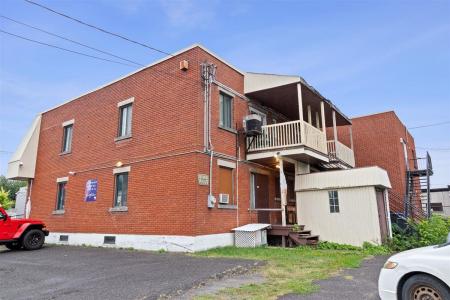 2055-2067  Boul. Édouard, Longueuil (Saint-Hubert), 퀘벡주 J4T 1Z8, 캐나다