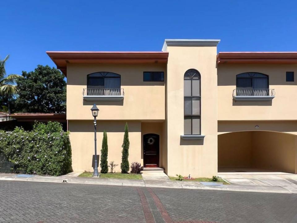 Valles de Mora , Brasil Colón Mora, San José 10701, コスタリカ