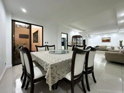 Valles de Mora , Brasil Colón Mora, San José 10701, コスタリカ