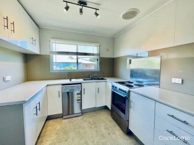 27 Bradman Street, Moranbah, QLD 4744, 澳大利亚