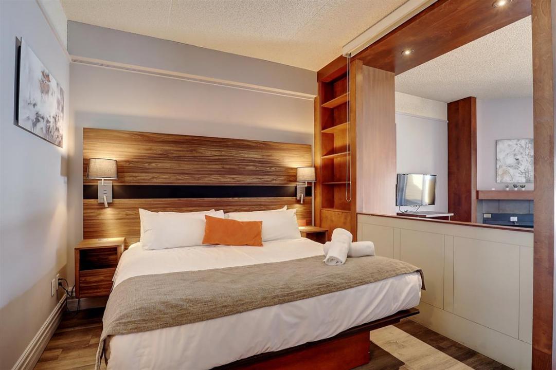 44  Av. de l'Auberge, Orford, Québec J1X 6J3, Canada