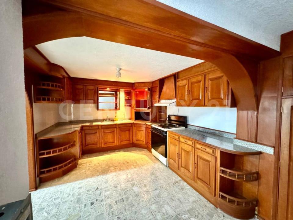 Av. del Pino 772,, La Paz, メヒコ州 56430, メキシコ