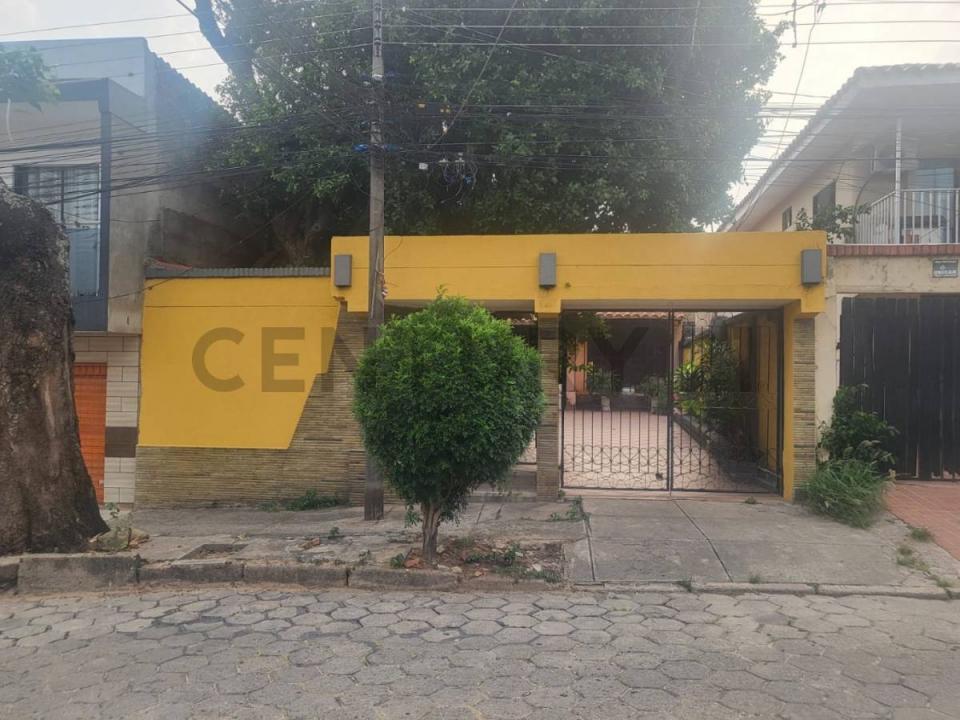 Barrio el Pari, Calle Heroes del Chaco , Sur, Santa Cruz 00001, Bolivia