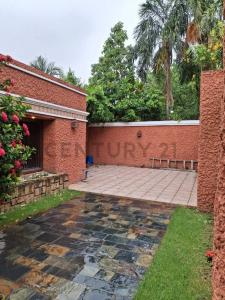 CALLE LUGONES , Equipetrol, Santa Cruz 00001, בוליביה