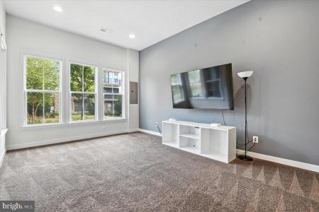 23088 Lavallette Square, Brambleton, Virginie 20148, États-Unis