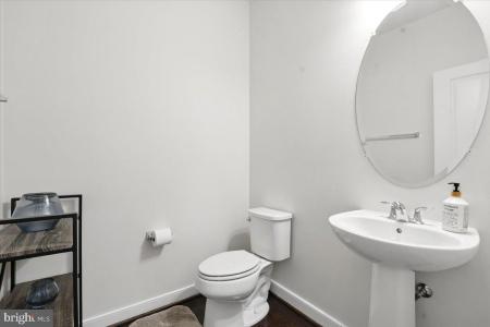 23088 Lavallette Square, Brambleton, Virginie 20148, États-Unis