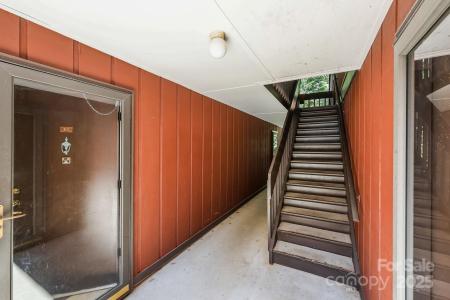 47 Edgewood Avenue NE unit: B-8, Concord, Carolina Del Norte 28025, Estados Unidos