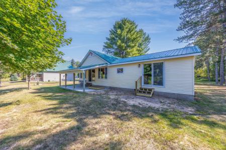 6825 Riverside Road, Evart, Michigan 49631, Estados Unidos