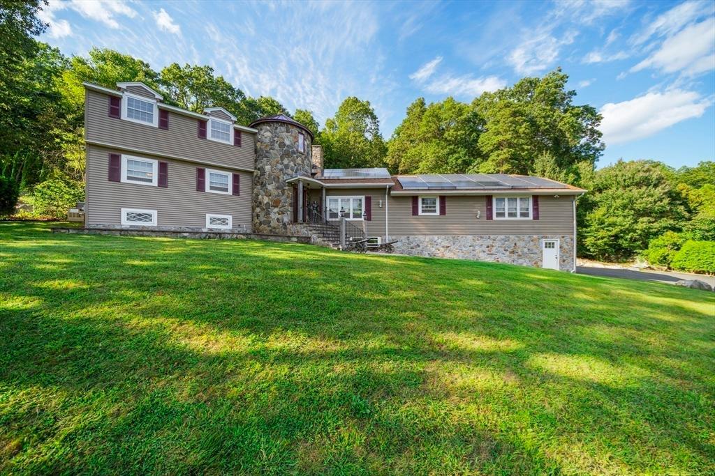 235 James St, Ludlow, 麻薩諸塞州 01056, 美國