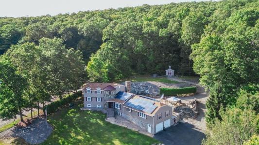 235 James St, Ludlow, 麻薩諸塞州 01056, 美國