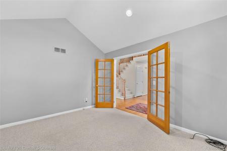 19880 Irving Drive, Livonia, Michigan 48152, USA