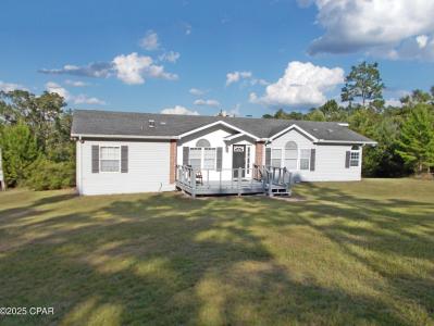 702 Moonseed Lane, Chipley, Florida 32428, USA