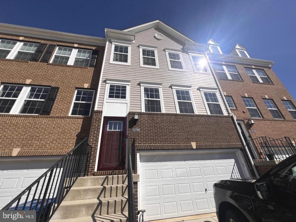 23788 Myrtle Glen Way, California, Maryland 20619, Estados Unidos