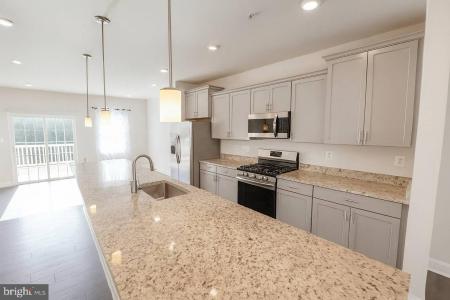 23788 Myrtle Glen Way, California, Maryland 20619, Estados Unidos