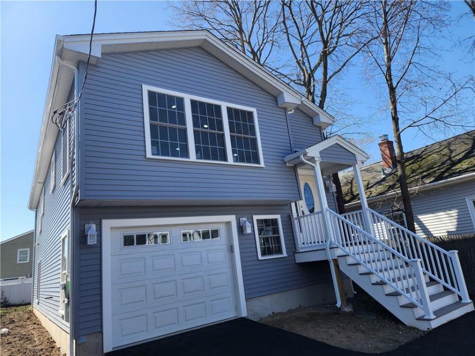 68 Westwood Avenue, Cranston, 罗得岛 02905, 美国