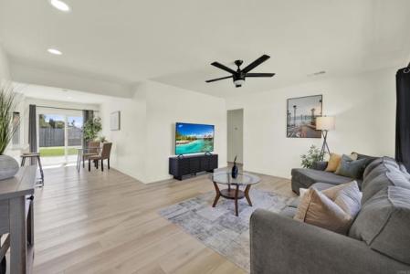 231 Cananea St, Vista, California 92084, Stati Uniti