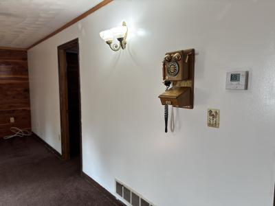 33 Athens Dr, New Cumberland, West Virginia 26047, USA