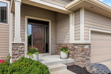 14201 Brookview Drive, Urbandale, Iowa 50323, Estados Unidos