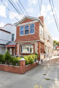 37-42 101st St, Corona, NY 11368, USA