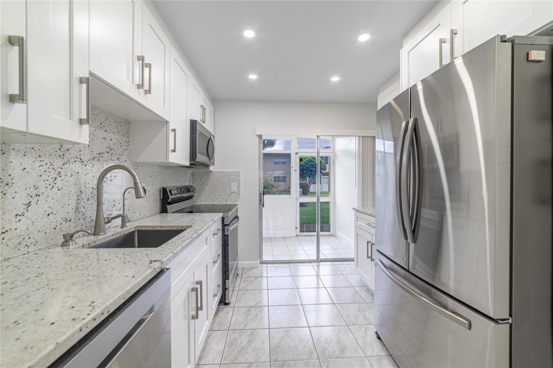 600 NW 80th Ave #105, Margate, Florida 33063, Amerika Birleşik Devletleri