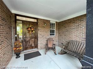 778 W Peninsula Court, Oxford, Michigan 48371