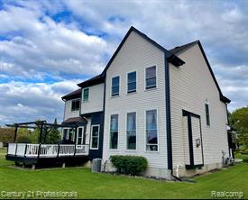 778 W Peninsula Court, Oxford, Michigan 48371