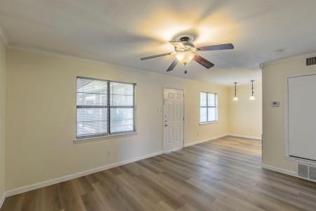 1214 Baylor Avenue , 205, Waco, 텍사스 76706, 미국