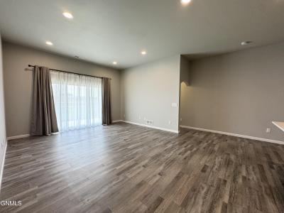 125 Kenner Loop, Bismarck, North Dakota 58504, USA