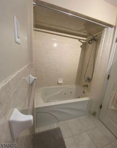 551 Walnut St , 2, Elizabeth City, Nueva Jersey 07201-1104, Estados Unidos