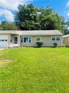 1697 Hawthorne Drive, Mayfield Heights, Ohio 44124, USA