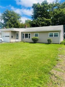 1697 Hawthorne Drive, Mayfield Heights, Огайо 44124, Соединенные Штаты