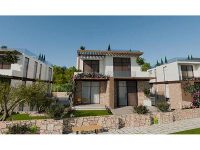 Himarë, Himarë, Albânia