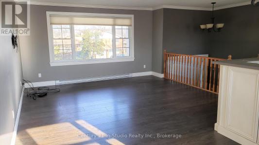 696 CHRISTOPHER DRIVE, Saugeen Shores, Ontario N0H 2C3, Canadá