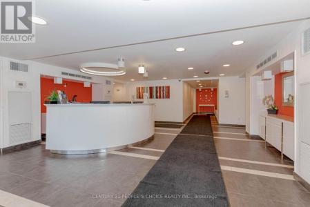 15 JAMES FINLAY WAY, Toronto (downsview-roding-cfb), Ontario M3M 0B3, Canada