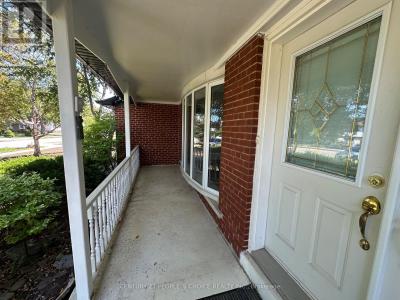 1252 MONT CLAIR DRIVE, Oakville (cp College Park), オンタリオ L6H 1Z4, カナダ