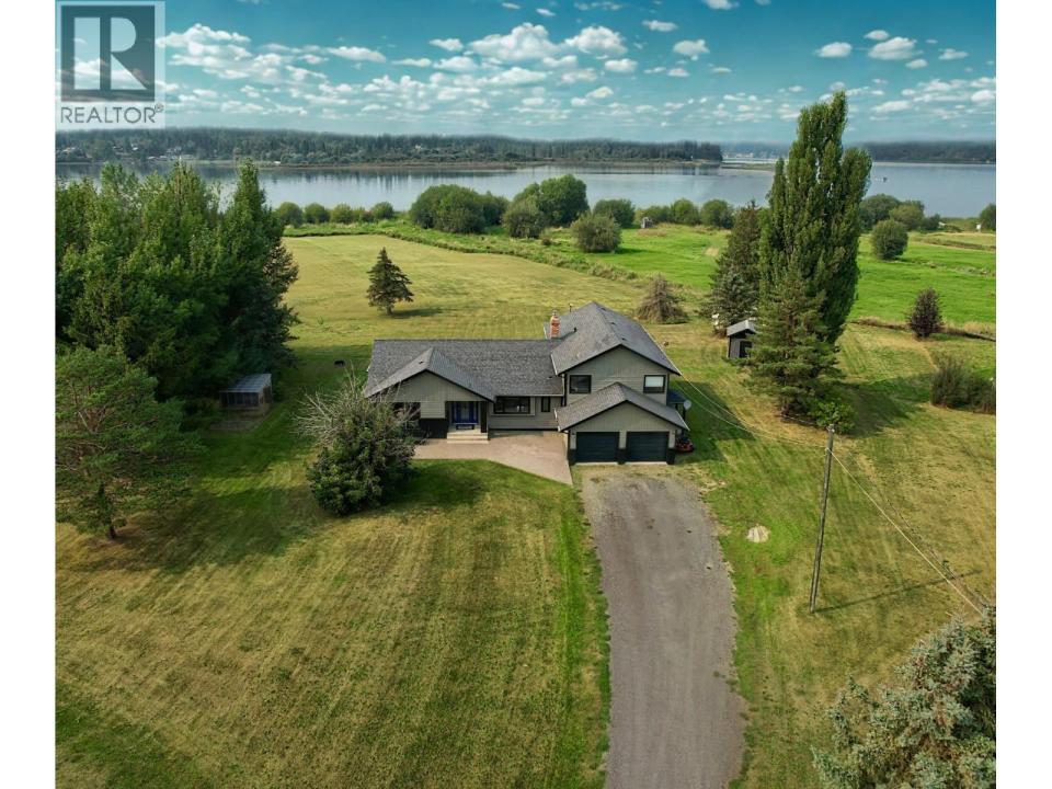 3483 ESTATE ROAD, Quesnel, British Columbia V2J 6G3, Canada