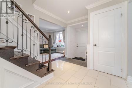 37 MASSEY STREET, Brampton (central Park), Ontario L6S 2V7, Canada