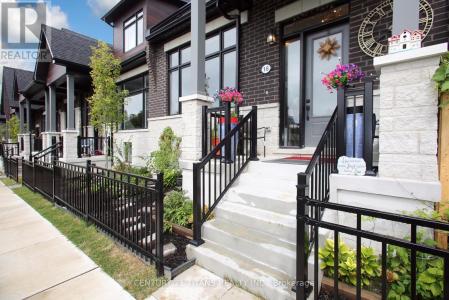 18 VERN ROBERTSON GATE, Uxbridge, أونتاريو L9P 0R9, كندا 