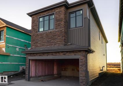 29 GABLE COMMON, Spruce Grove, Alberta T7X 2W2, Canada