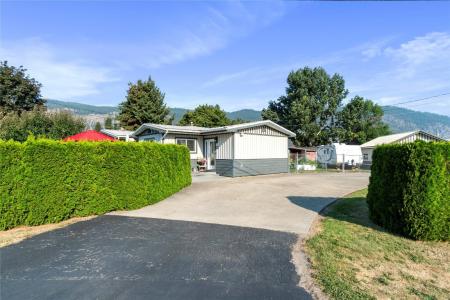 702 SECOND AVENUE, Chase, Colombia Británica V0E 1M0, Canadá