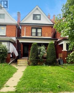 237 BALSAM AVENUE SOUTH, Hamilton (blakeley), Ontario L8M 3B9, Canada