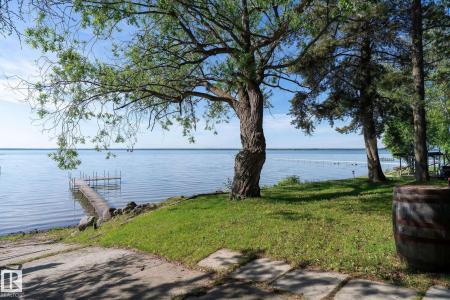 809 8 STREET, Rural Lac Ste. Anne County, Alberta T0E 1A0, CANADÁ