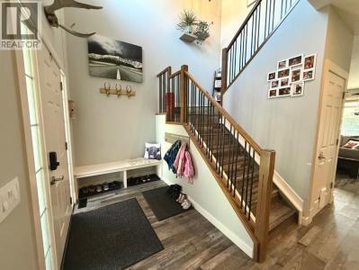 607 MONTGOMERY CLOSE SOUTHEAST, High River, アルバータ T1V 0B7, カナダ