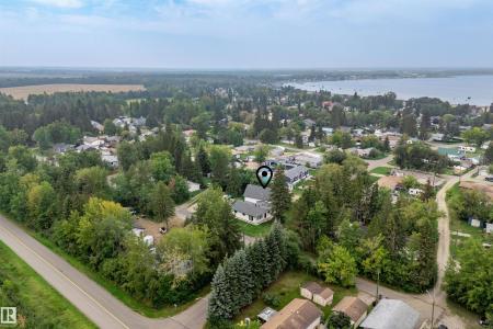 4704 51 STREET, Rural Lac Ste. Anne County, Alberta T0E 0A0, CANADÁ