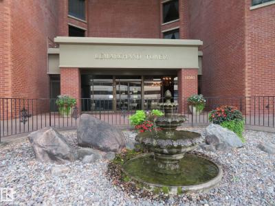 11503 100 AVENUE NW, Edmonton, Alberta T5K 2K7, Canadá