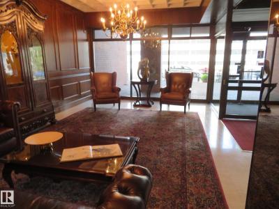 11503 100 AVENUE NW, Edmonton, Alberta T5K 2K7, Canadá