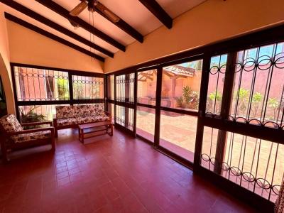 BARRIO SIRARI CALLE LOS NOGALES , Oeste, Santa Cruz 00001, Bolivia