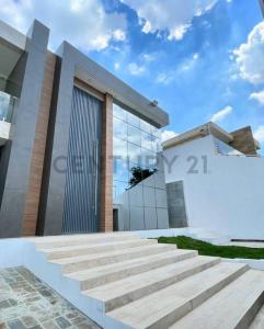 Terrazas del Country Venta de Casa Luxury, Valencia, Carabobo 2001, Venezuela